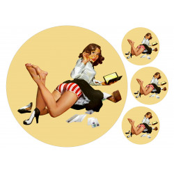 Pin-up model and envelopes - Edible cake topper