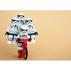 Lego - Stormtrooperit pyörällä - Syötävä kakkukuva kakkuun