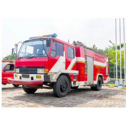 Firetruck - Edible cake topper